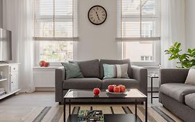Sanhaus Apartments - MEWA - komfortowe apartamenty przy deptaku